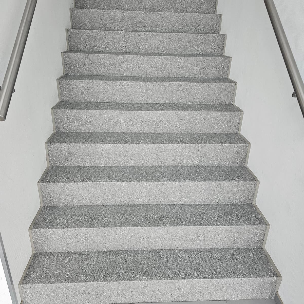 Concrete staircase in Omnistair Stone