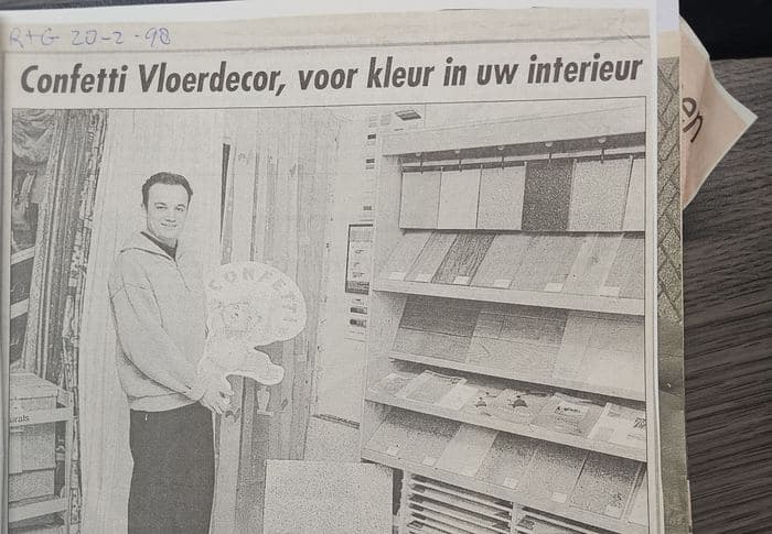 1998 newspaper article — Vincent Spaas and Spaas Interieur Boetiek on Confetti Vloerdecor, integrated mineral finishes for floor, wall and stair