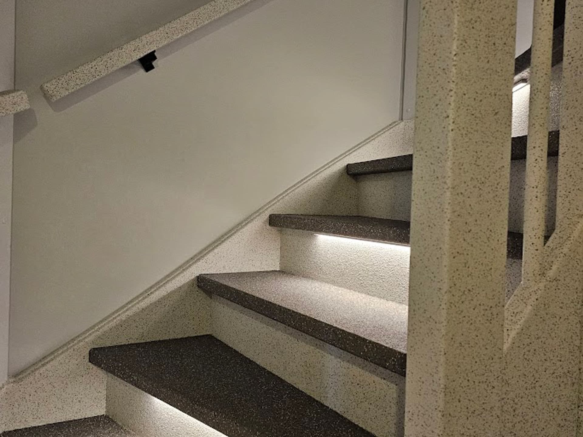 Closed staircase with LED lighting
