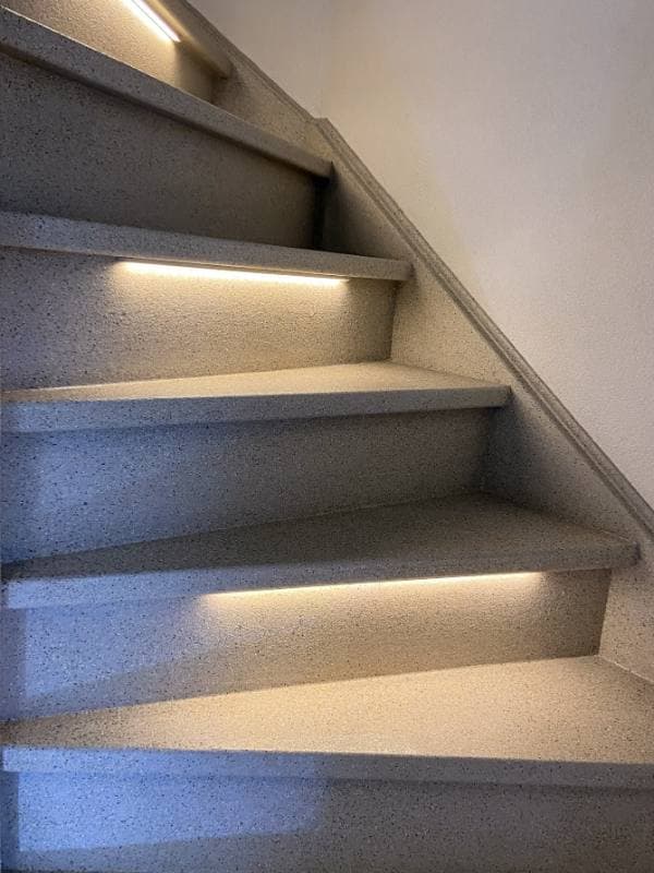 stair renovation with GraphiteBlend stone texture in Gouda