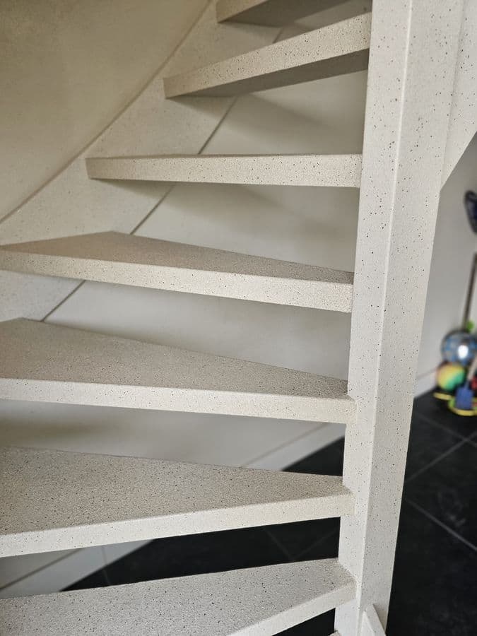 Signature CrystalSand — subtle colour difference between treads and surround